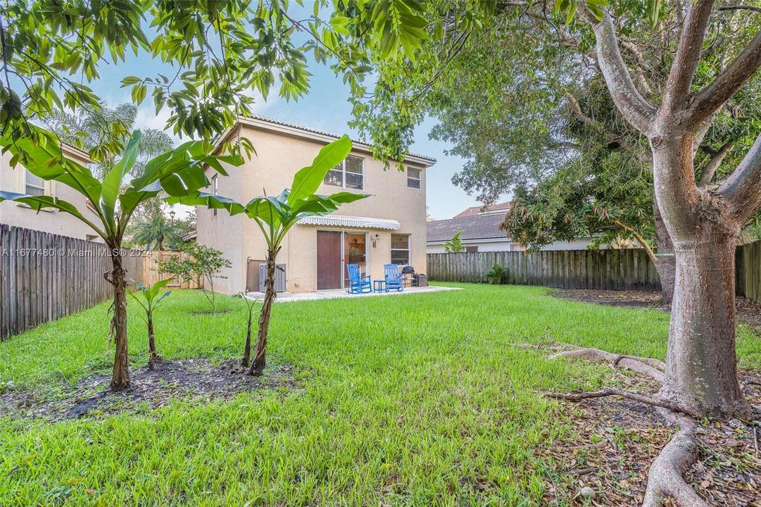 For Sale: $469,000 (3 beds, 2 baths, 1722 Square Feet)