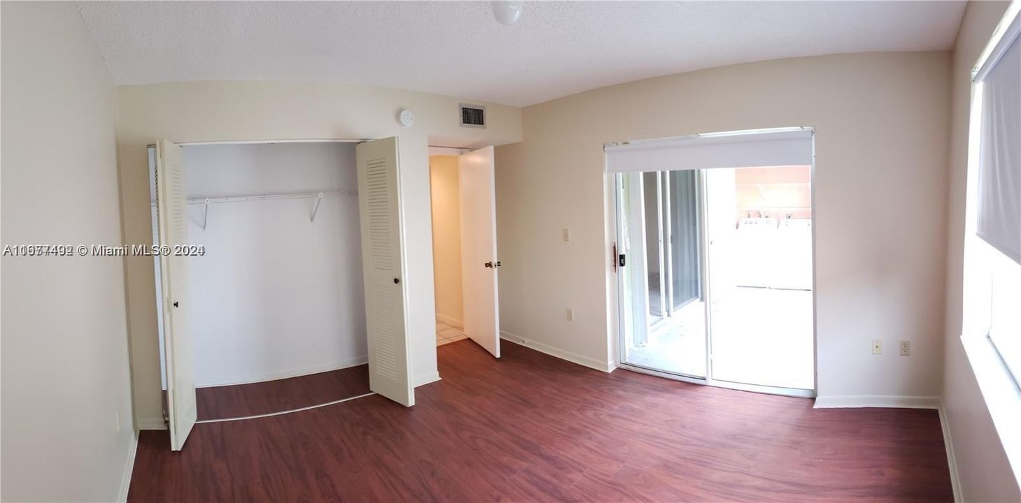 For Rent: $2,300 (2 beds, 2 baths, 1113 Square Feet)