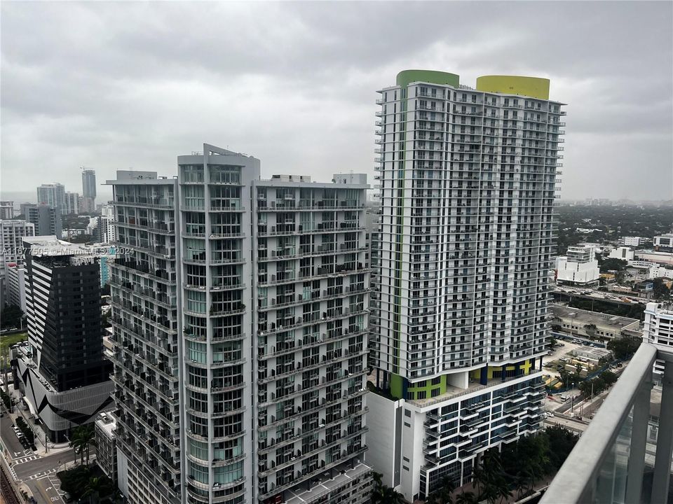 For Sale: $785,000 (2 beds, 2 baths, 1340 Square Feet)