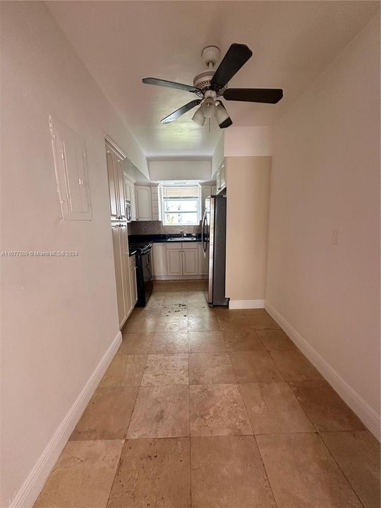 For Rent: $2,150 (1 beds, 1 baths, 9740 Square Feet)