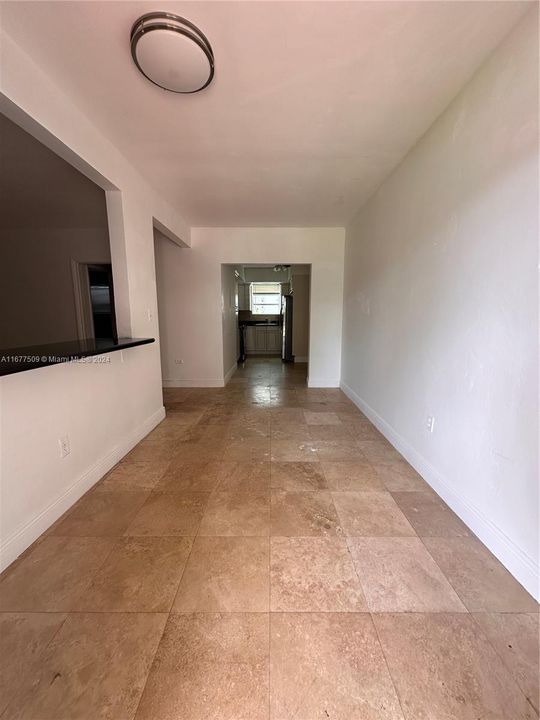 For Rent: $2,150 (1 beds, 1 baths, 9740 Square Feet)