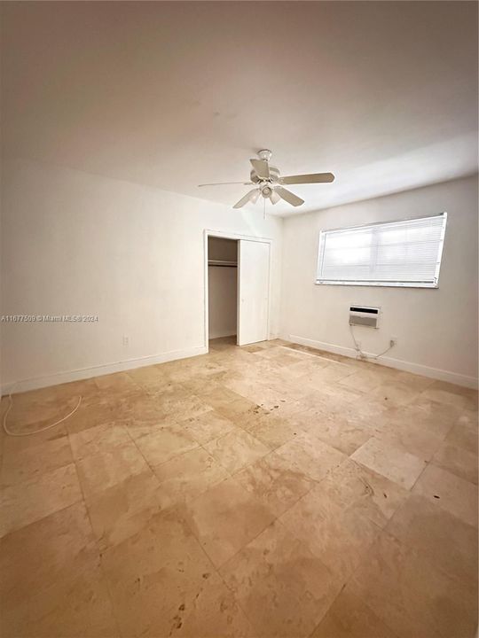 For Rent: $2,150 (1 beds, 1 baths, 9740 Square Feet)