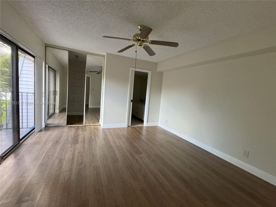 For Rent: $2,750 (2 beds, 2 baths, 1372 Square Feet)