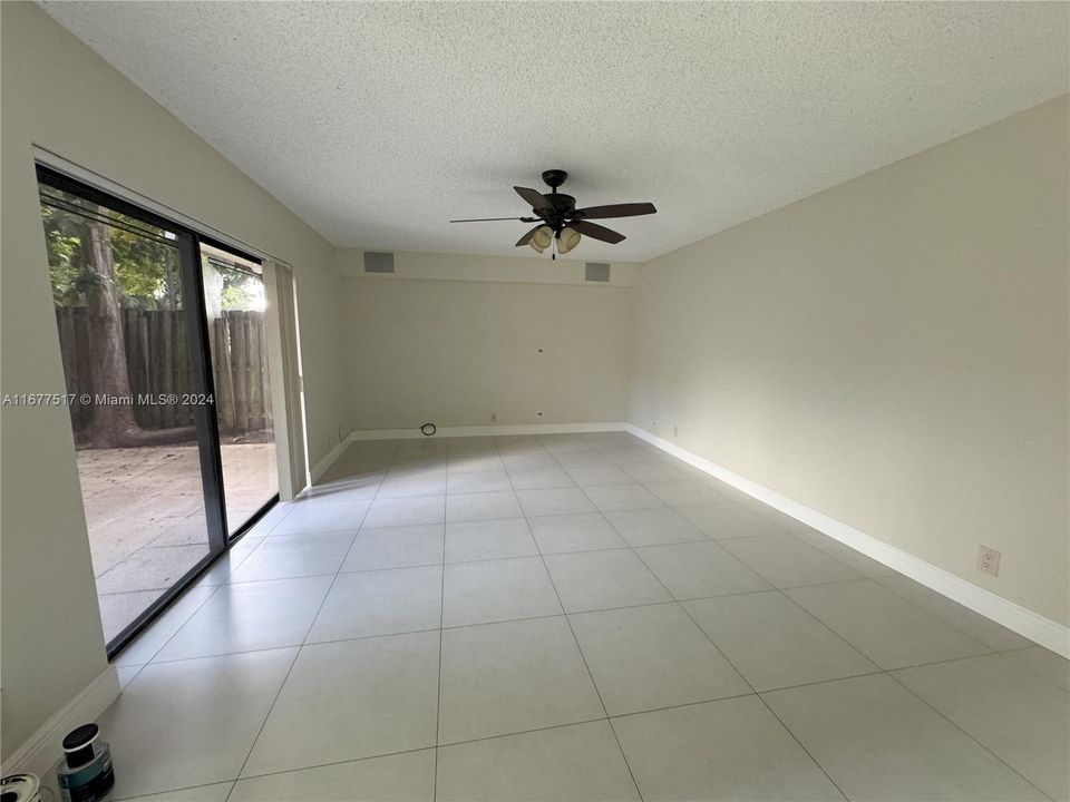 For Rent: $2,750 (2 beds, 2 baths, 1372 Square Feet)