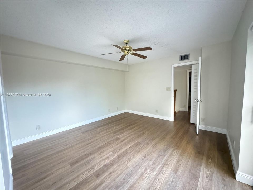 For Rent: $2,750 (2 beds, 2 baths, 1372 Square Feet)