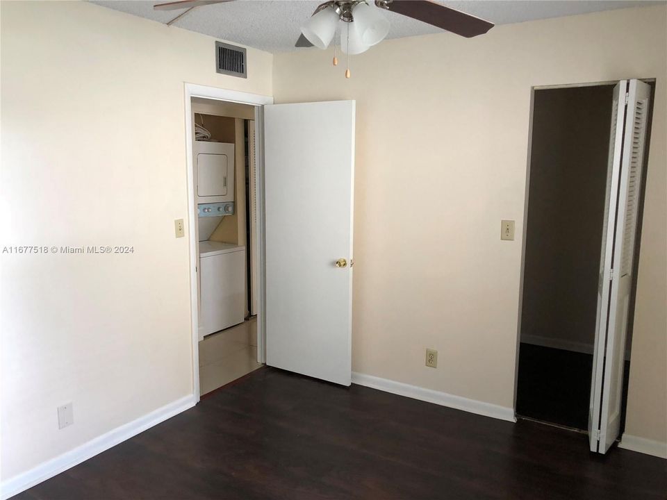 For Rent: $1,950 (2 beds, 2 baths, 1023 Square Feet)