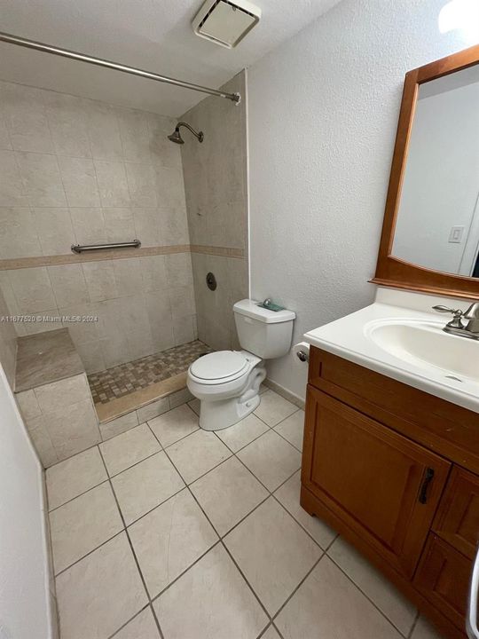 For Rent: $2,800 (3 beds, 2 baths, 1130 Square Feet)