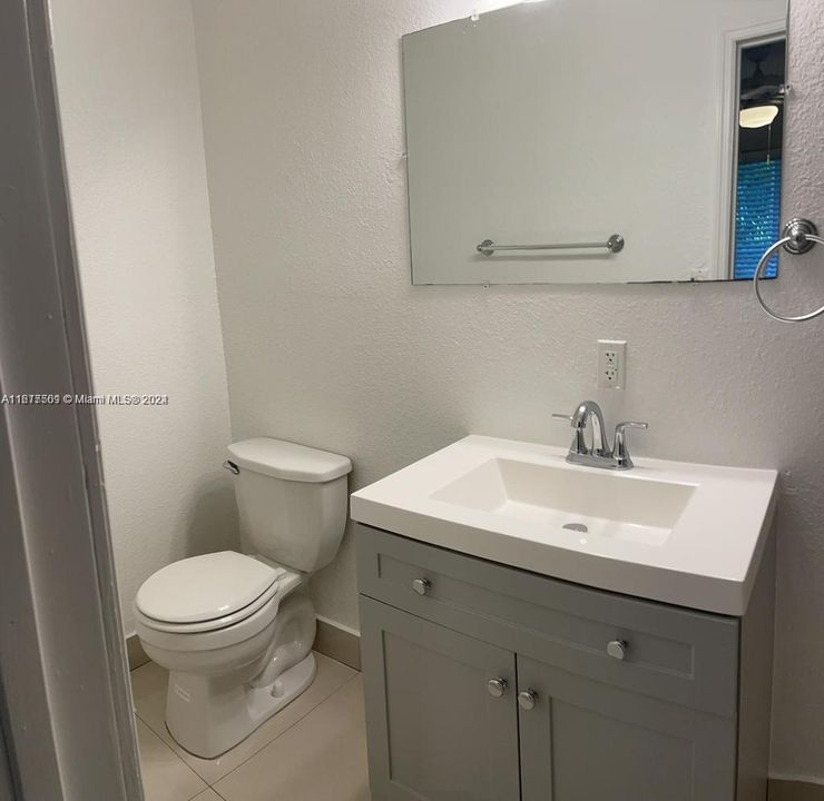 For Rent: $2,900 (3 beds, 2 baths, 1203 Square Feet)