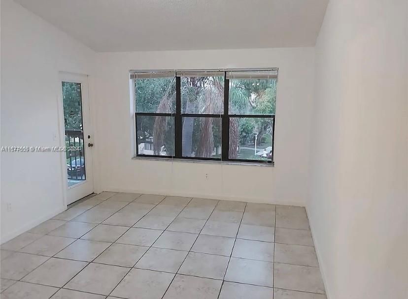 For Rent: $1,600 (1 beds, 1 baths, 600 Square Feet)