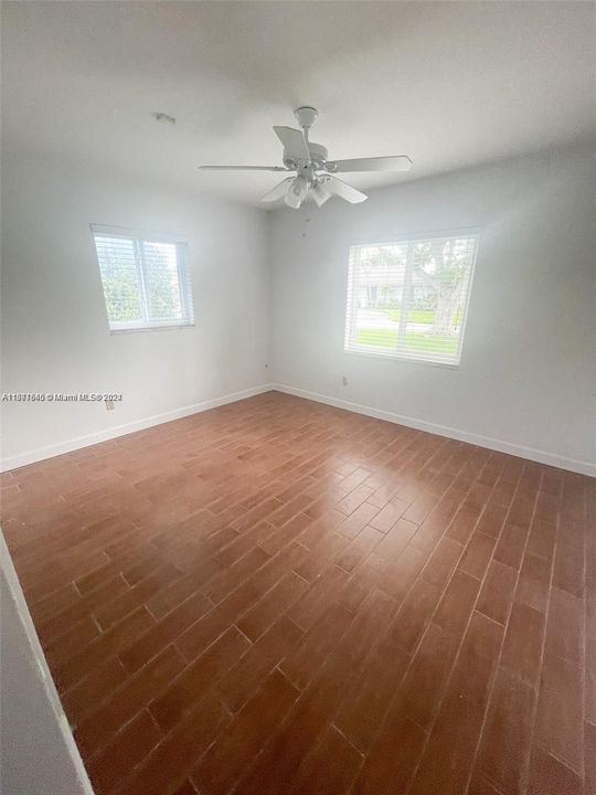 For Rent: $4,300 (3 beds, 2 baths, 1882 Square Feet)