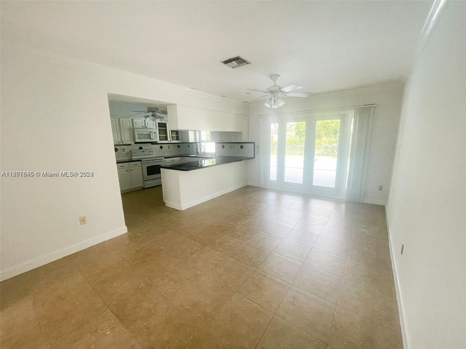 For Rent: $4,300 (3 beds, 2 baths, 1882 Square Feet)