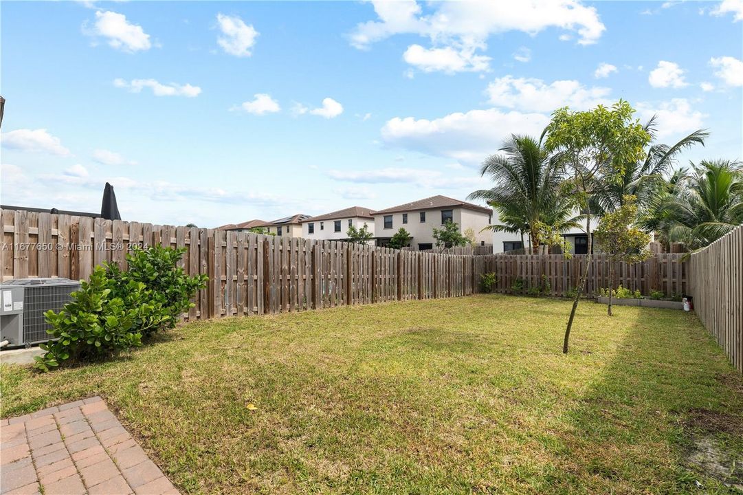 For Sale: $465,000 (3 beds, 2 baths, 1514 Square Feet)