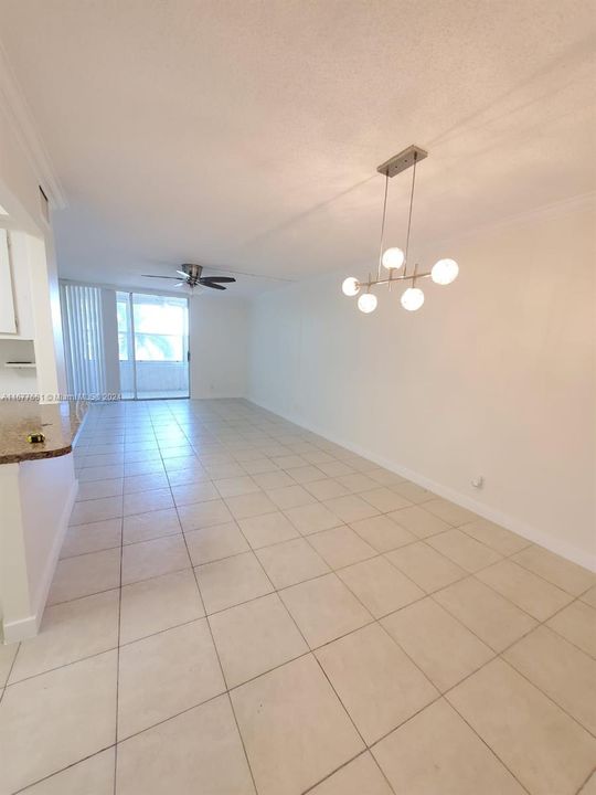 For Sale: $150,000 (1 beds, 1 baths, 800 Square Feet)