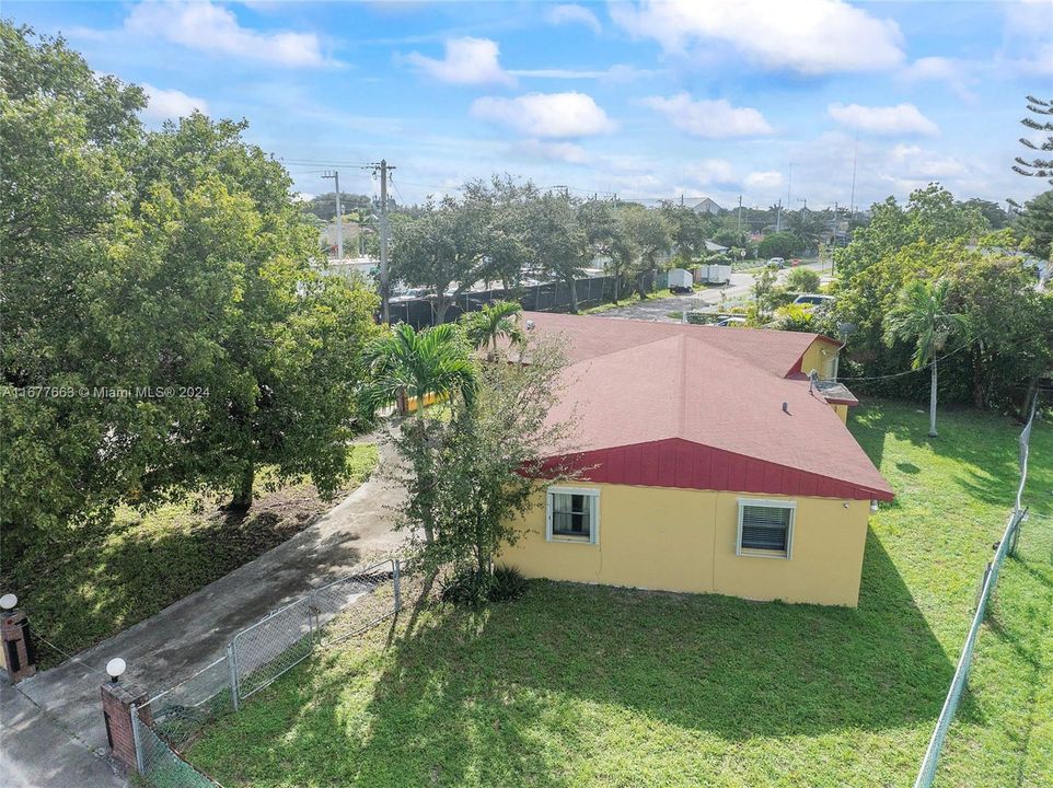 For Sale: $499,000 (3 beds, 2 baths, 1720 Square Feet)