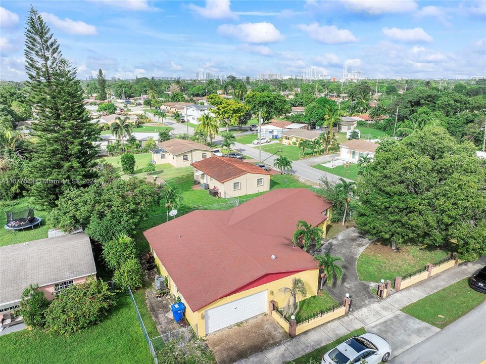 For Sale: $499,000 (3 beds, 2 baths, 1720 Square Feet)