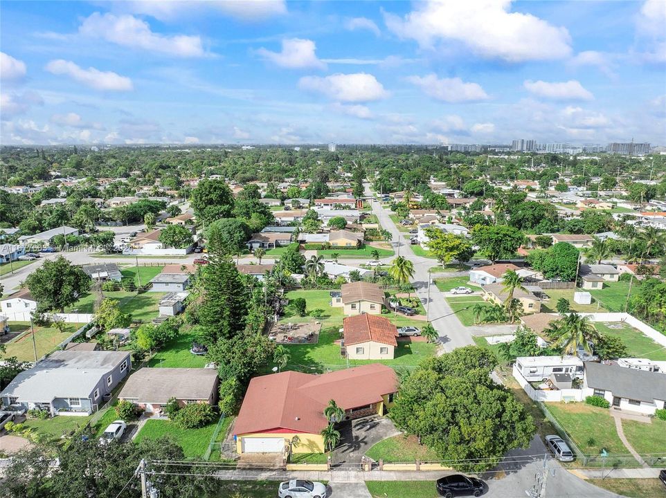 For Sale: $499,000 (3 beds, 2 baths, 1720 Square Feet)