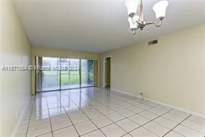 For Rent: $1,825 (2 beds, 2 baths, 926 Square Feet)