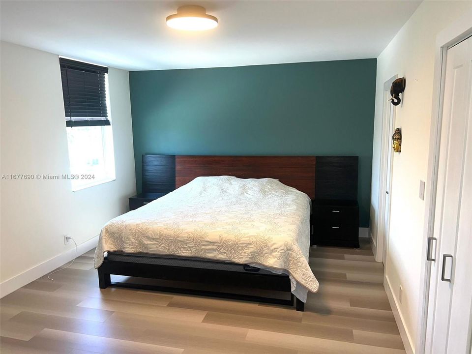 For Sale: $255,000 (2 beds, 2 baths, 1150 Square Feet)