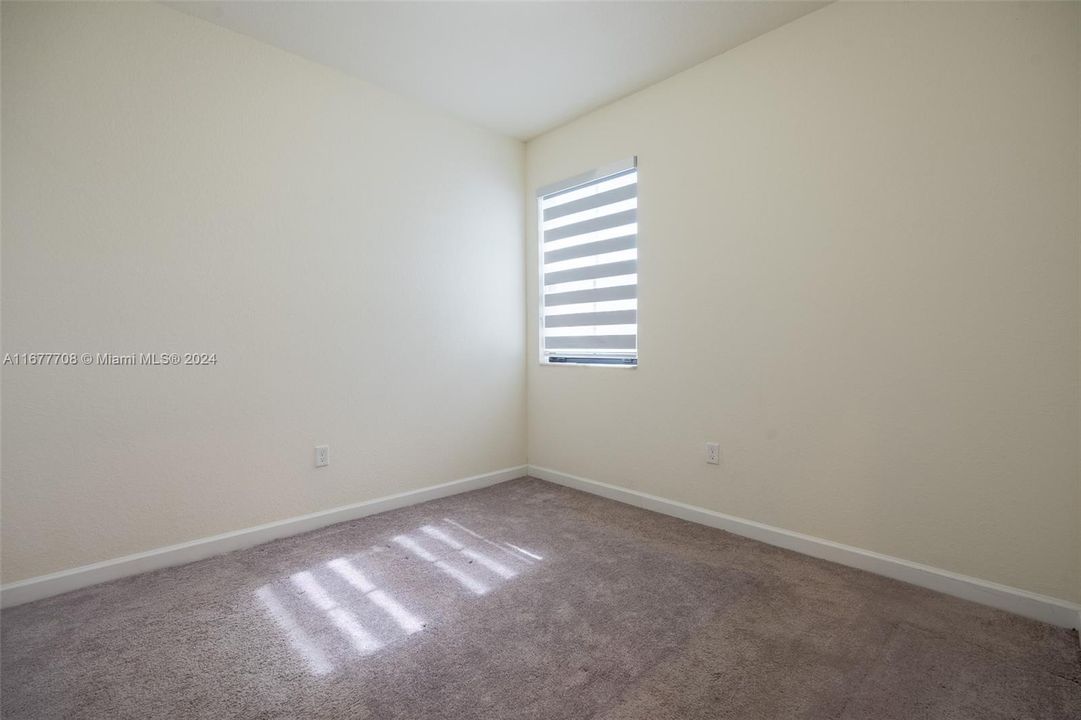 For Rent: $3,100 (3 beds, 2 baths, 1540 Square Feet)