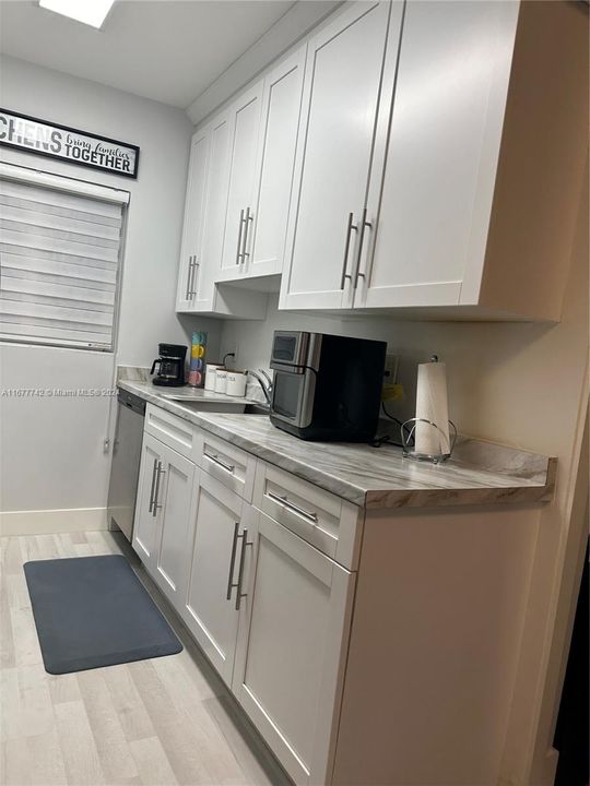 For Rent: $2,000 (1 beds, 1 baths, 637 Square Feet)