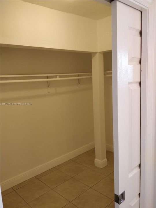 For Rent: $1,500 (1 beds, 1 baths, 850 Square Feet)