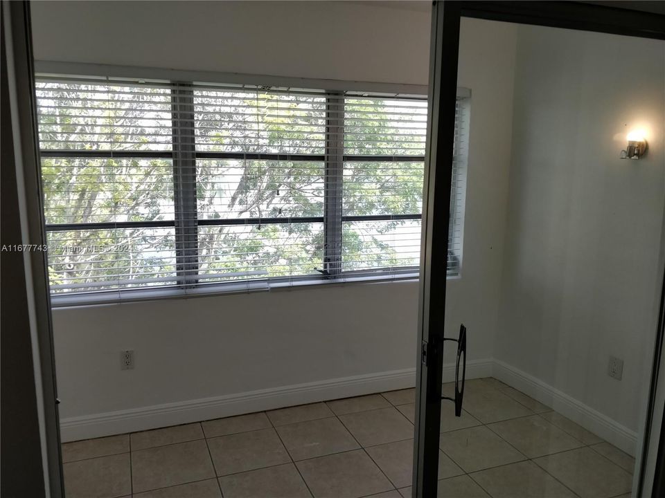 BEDROOM TO COVERED BALCONY