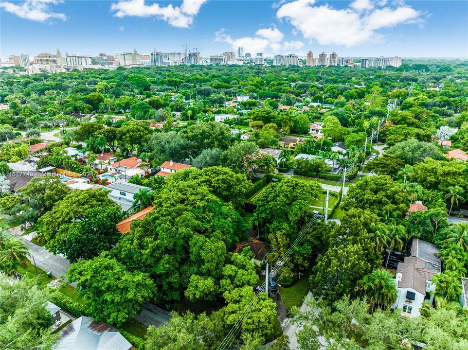 For Sale: $1,397,000 (3 beds, 2 baths, 1790 Square Feet)