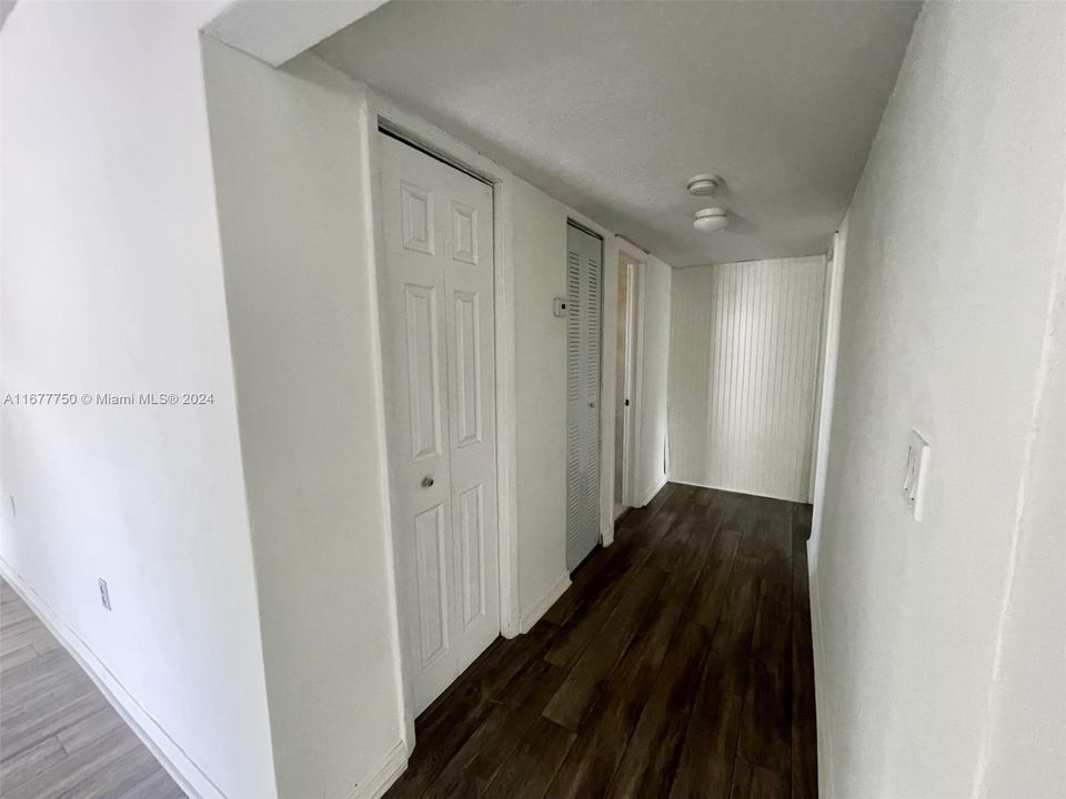 For Rent: $3,500 (4 beds, 2 baths, 1750 Square Feet)