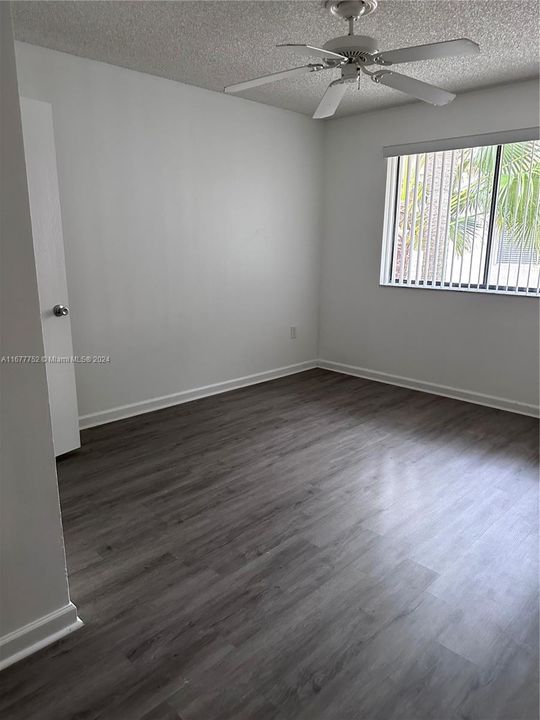 For Rent: $2,200 (2 beds, 2 baths, 910 Square Feet)