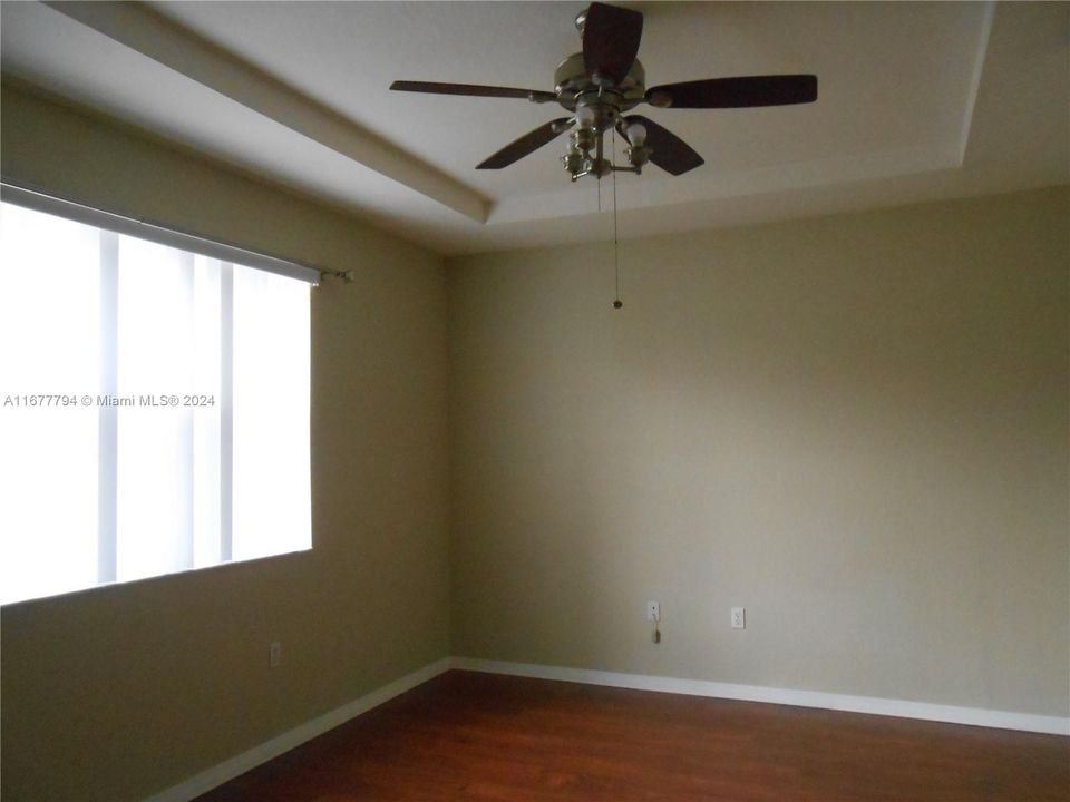 For Rent: $3,250 (3 beds, 2 baths, 1602 Square Feet)