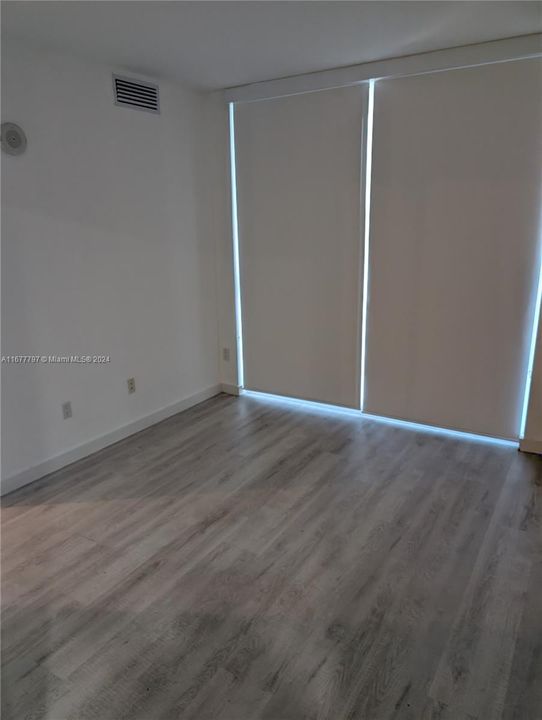 For Rent: $2,850 (1 beds, 1 baths, 747 Square Feet)