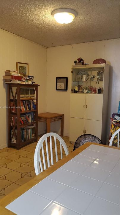 En Venta: $315,000 (3 camas, 1 baños, 1058 Pies cuadrados)