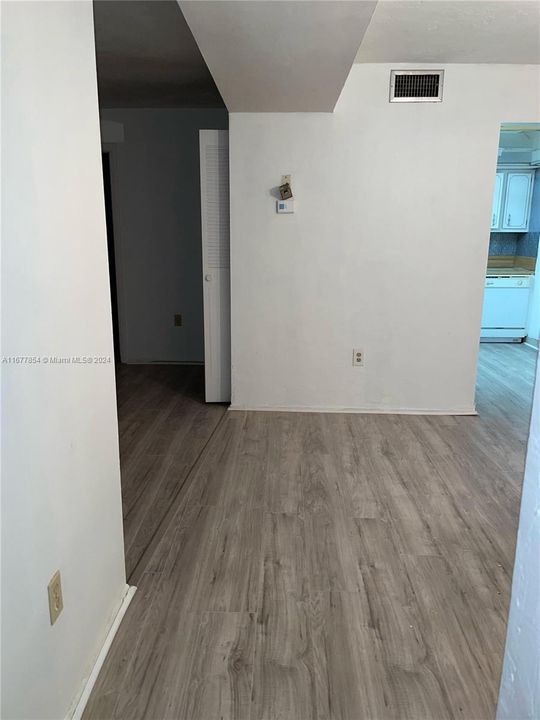 For Rent: $1,800 (2 beds, 2 baths, 1080 Square Feet)