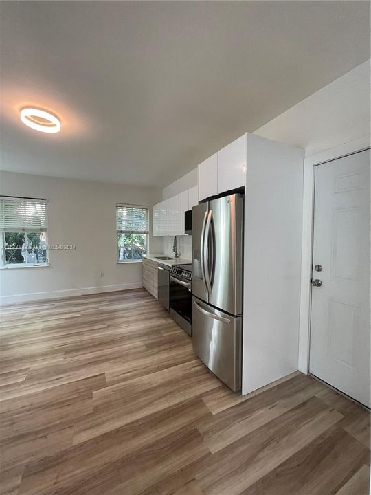 For Rent: $2,200 (1 beds, 1 baths, 599 Square Feet)