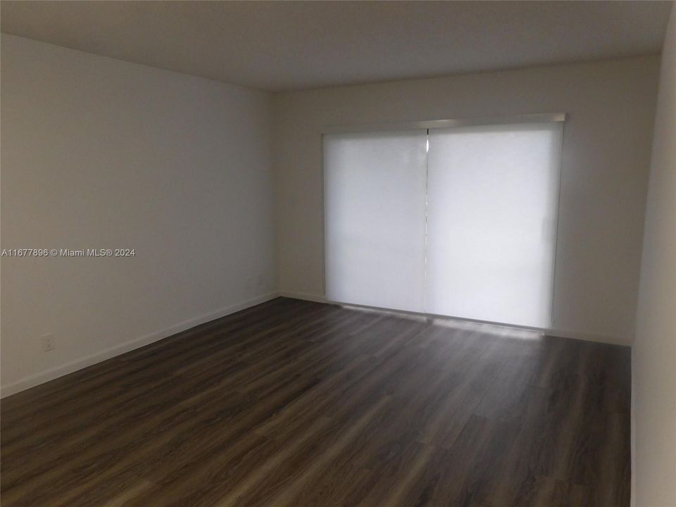 For Rent: $2,575 (2 beds, 2 baths, 1036 Square Feet)