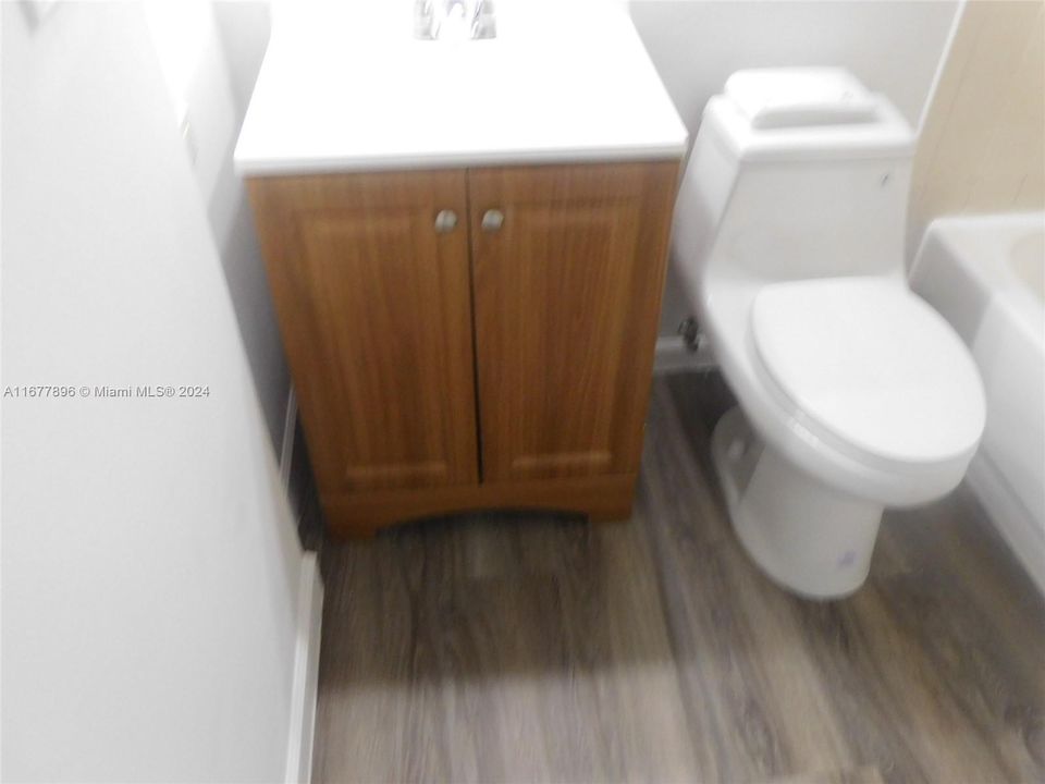 For Rent: $2,575 (2 beds, 2 baths, 1036 Square Feet)