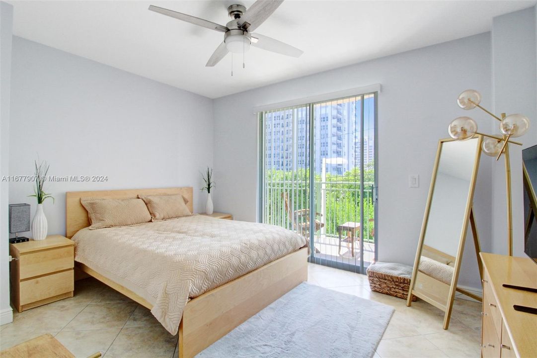 For Sale: $695,000 (2 beds, 2 baths, 1525 Square Feet)