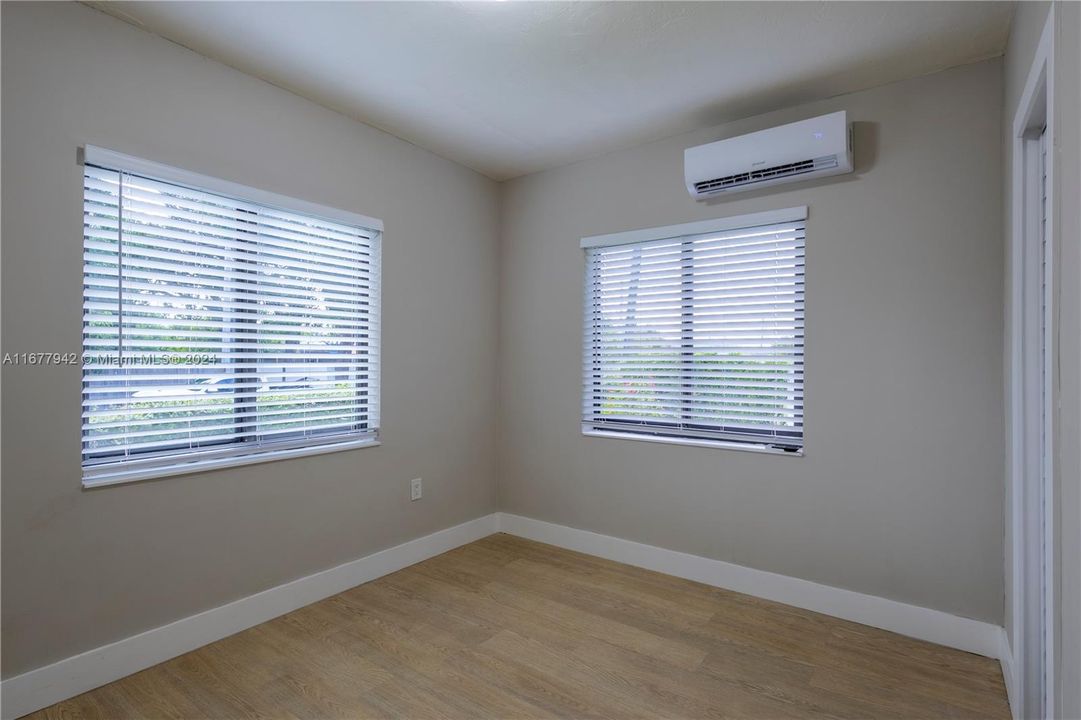 For Rent: $3,000 (3 beds, 2 baths, 1415 Square Feet)