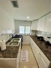 For Rent: $3,600 (3 beds, 2 baths, 1012 Square Feet)