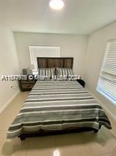 For Rent: $3,600 (3 beds, 2 baths, 1012 Square Feet)