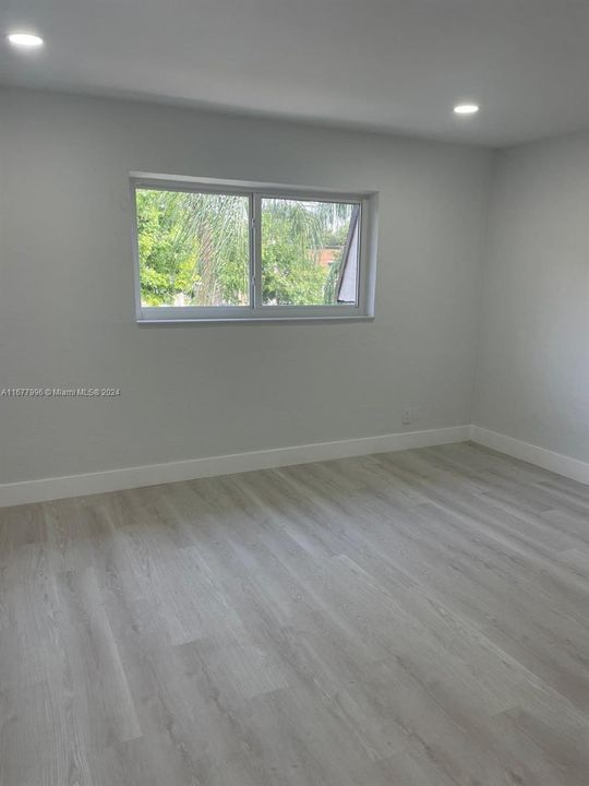 For Rent: $2,900 (2 beds, 2 baths, 1220 Square Feet)