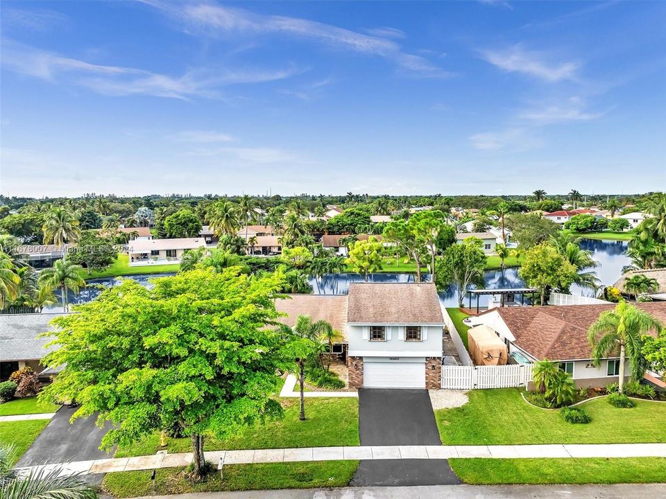 For Sale: $824,999 (4 beds, 2 baths, 2226 Square Feet)