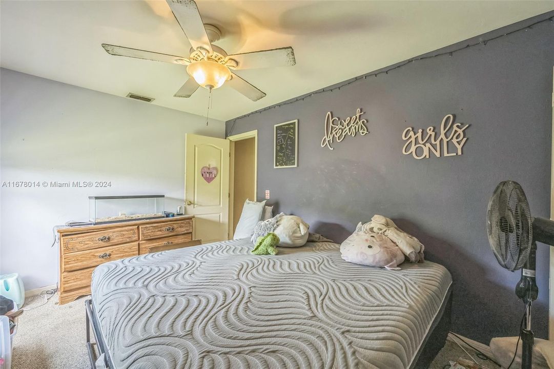 For Sale: $259,900 (3 beds, 2 baths, 0 Square Feet)