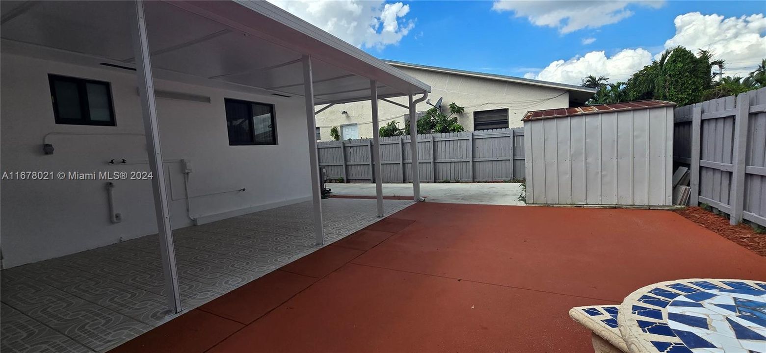 For Sale: $505,000 (3 beds, 2 baths, 1080 Square Feet)