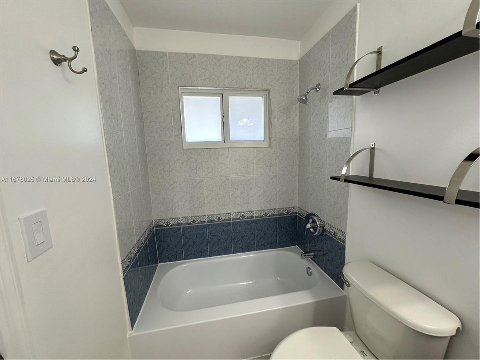 For Rent: $2,200 (1 beds, 1 baths, 502 Square Feet)