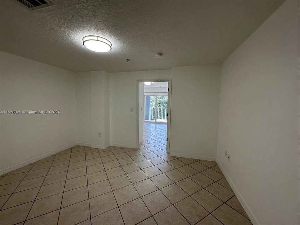 For Rent: $2,200 (1 beds, 1 baths, 502 Square Feet)