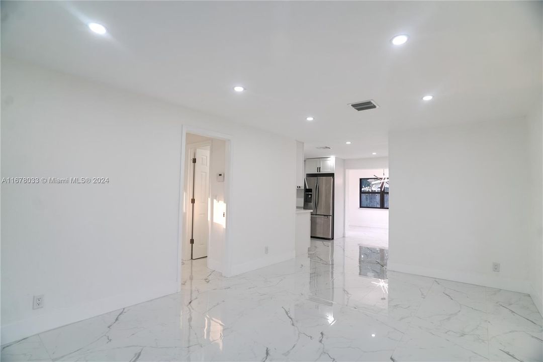 En Venta: $474,999 (3 camas, 2 baños, 1248 Pies cuadrados)