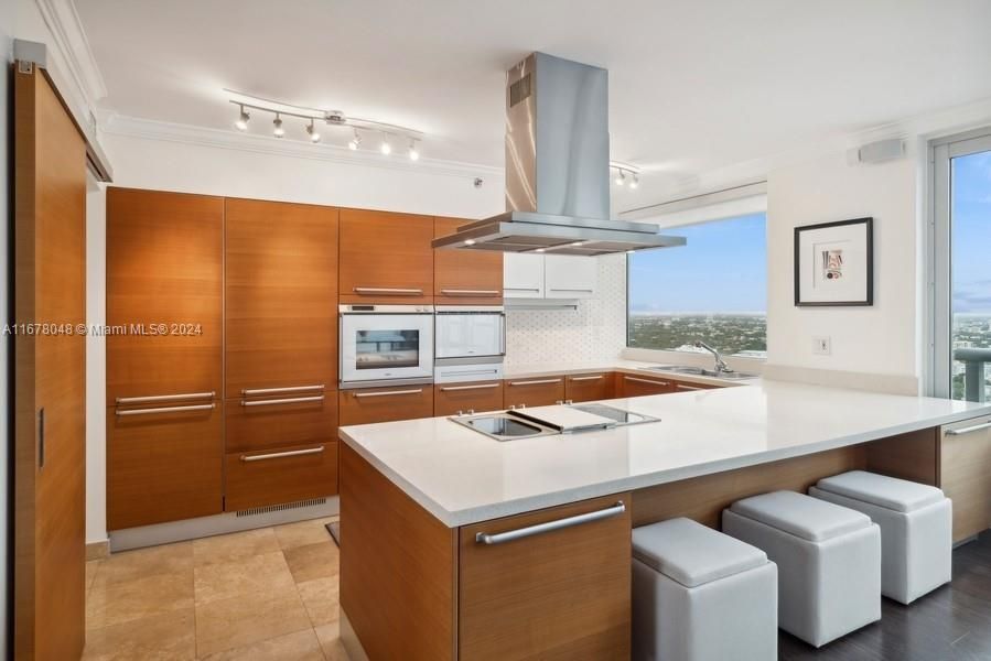 Magnificent open kitchen