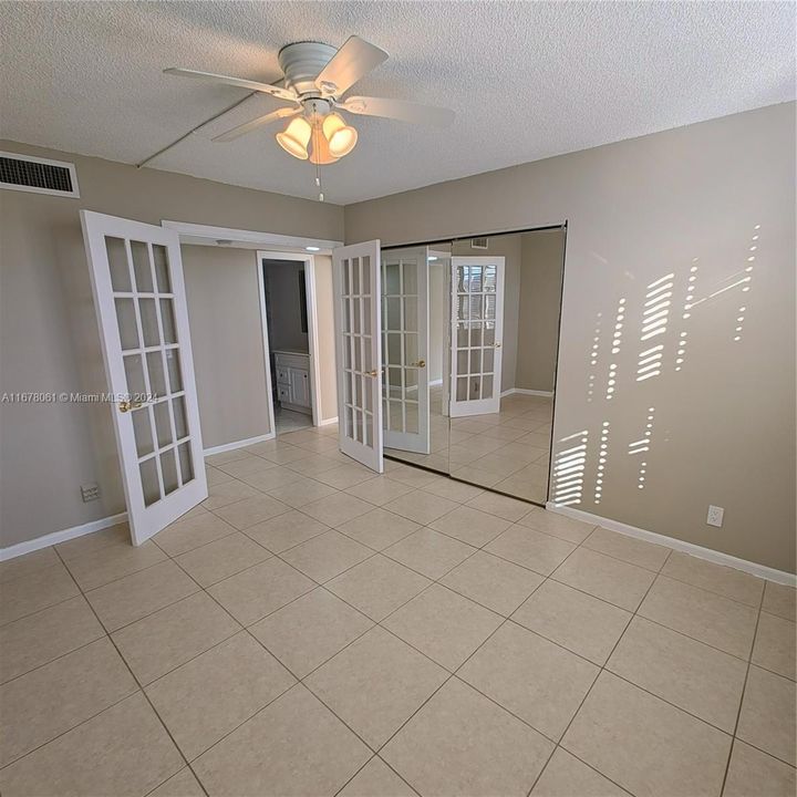 For Sale: $180,000 (2 beds, 2 baths, 1148 Square Feet)