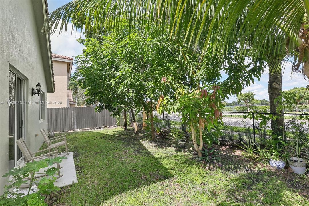 For Sale: $480,000 (3 beds, 2 baths, 1534 Square Feet)